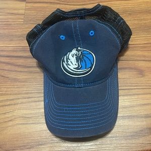 Mesh back Dallas Mavericks baseball cap